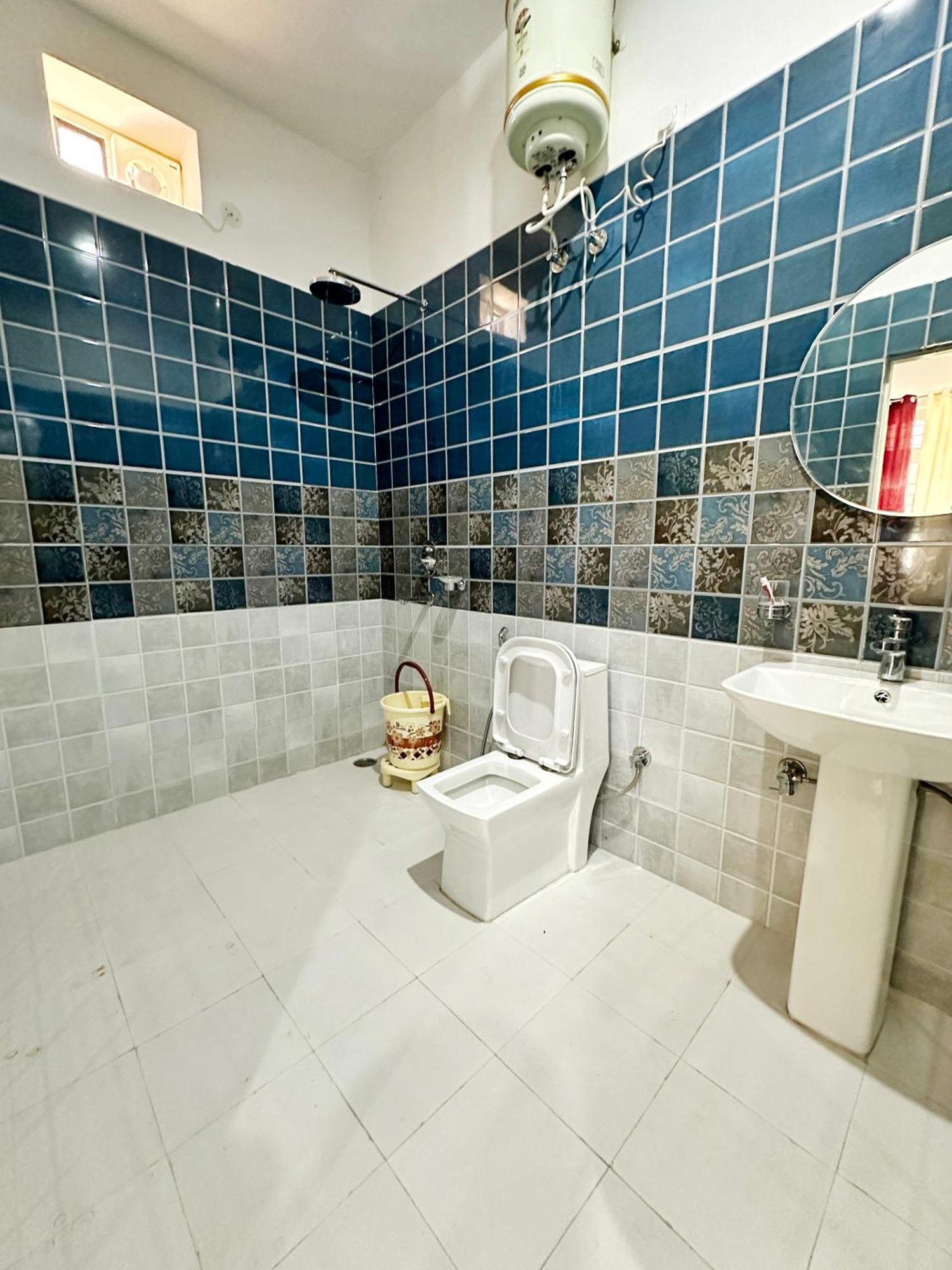 Baseraa Bir - 4Bhk Home Екстериор снимка